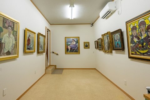 藤野美術館 第一展示室 エントランス