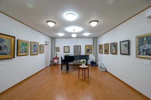 藤野美術館 常設展示室 ピアノの部屋